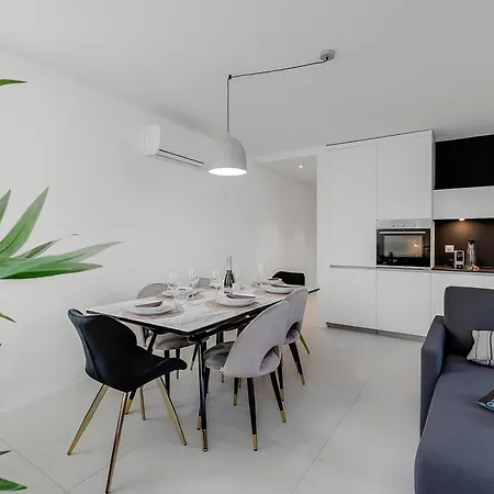 Corte Di Ascona Apartments - Happy Rentals Exterior photo